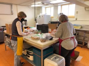 Kutztown Kitchen volunteers make meals for delivery